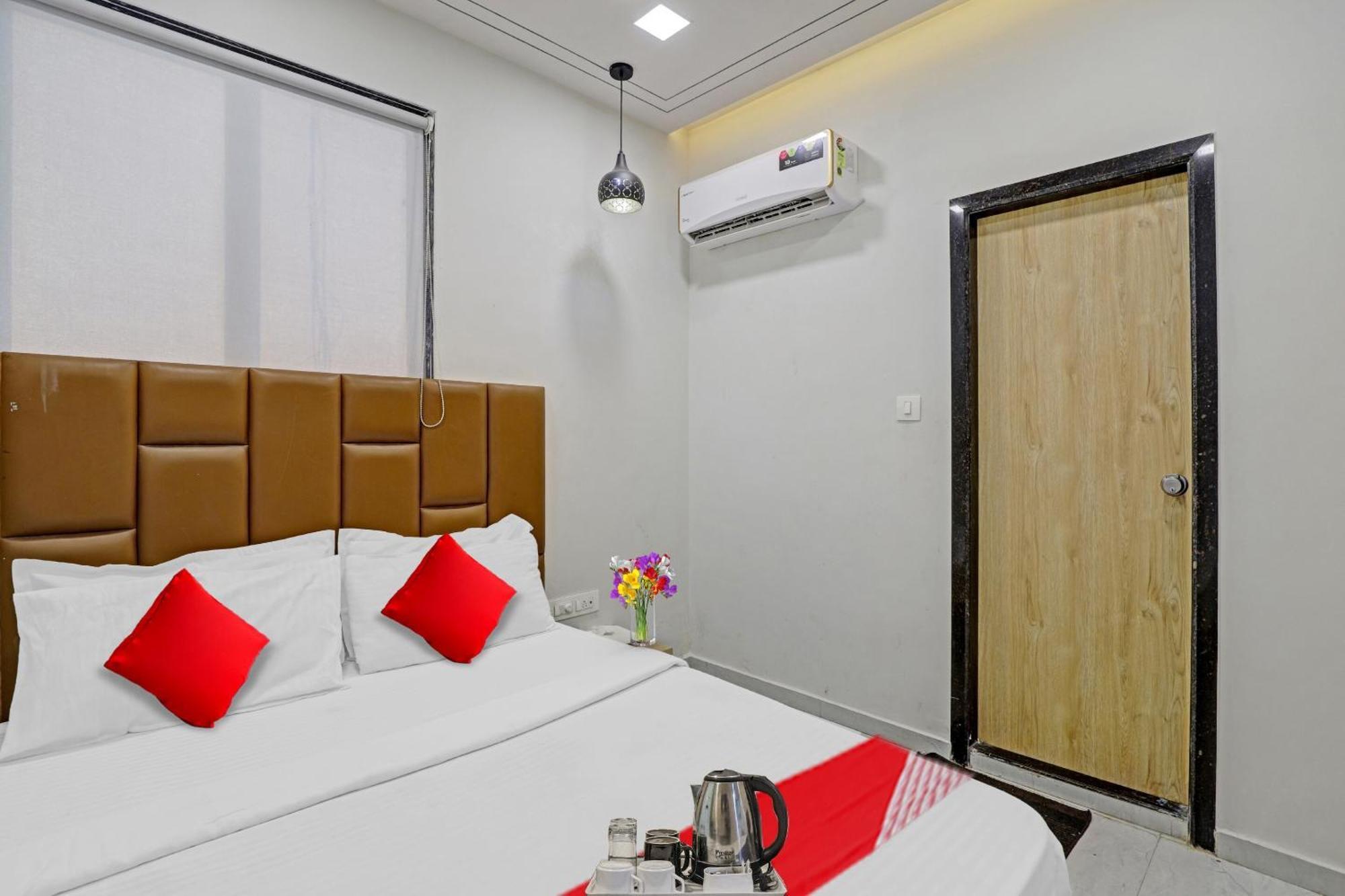 Hotel O Royal Orbit 수라트 외부 사진