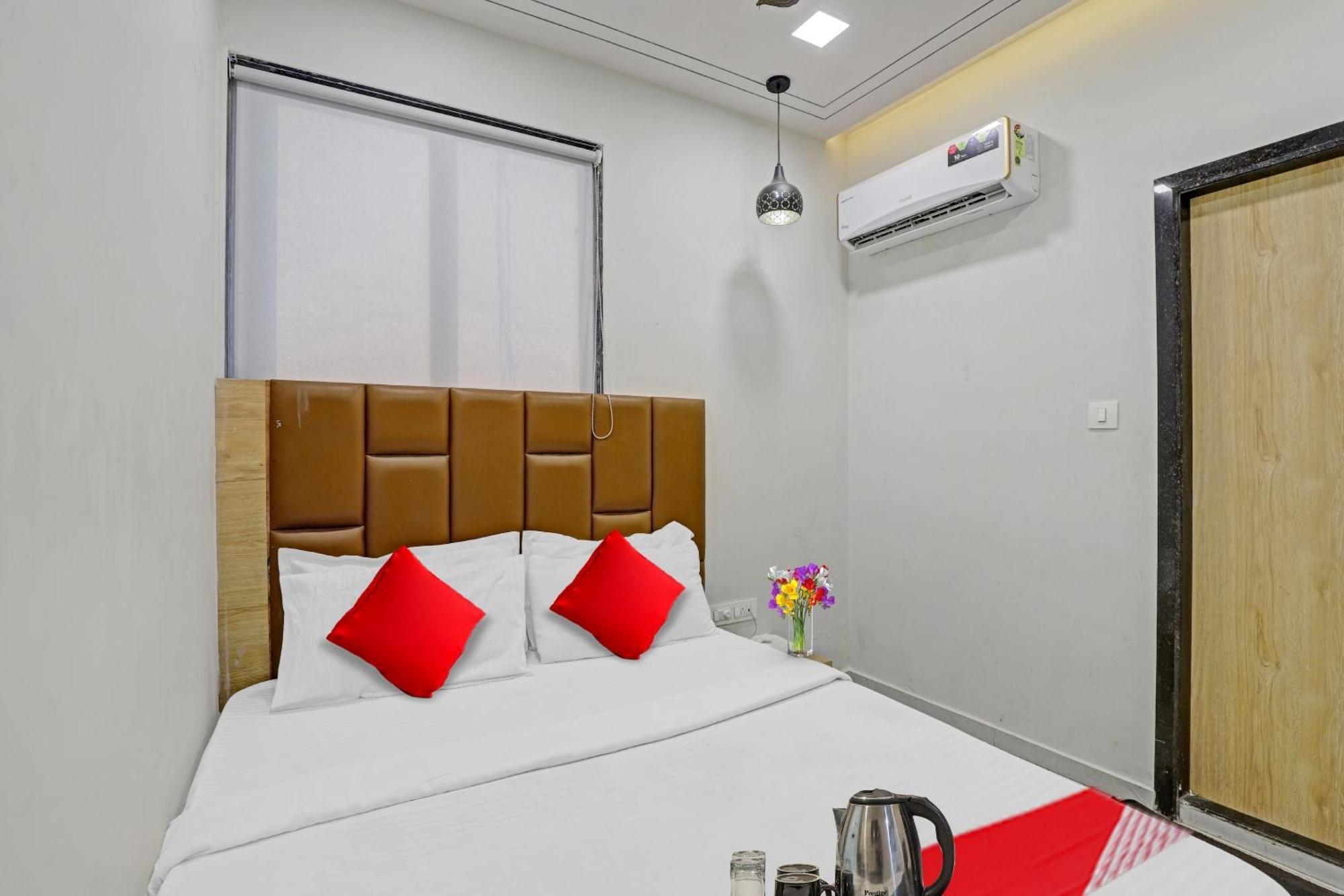 Hotel O Royal Orbit 수라트 외부 사진